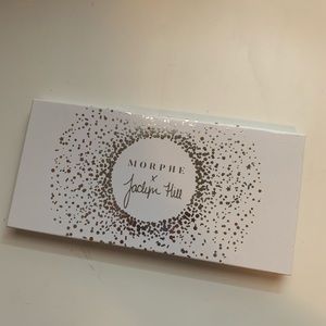 Morphe x Jaclyn Hill Ring The Alarm Palette